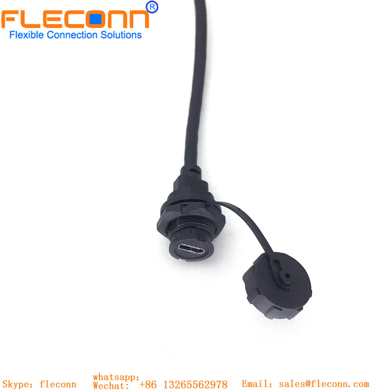 Type-C Cable With Dust Cover（bayonet）